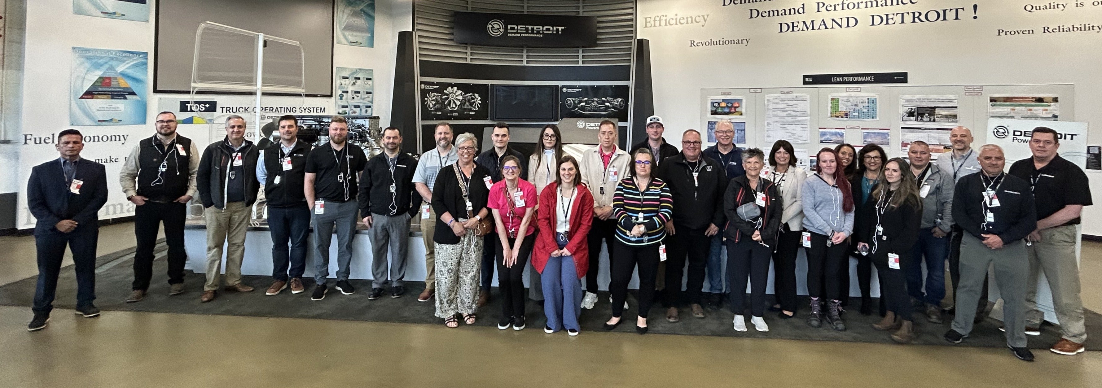 DTNA Summit Group Photo